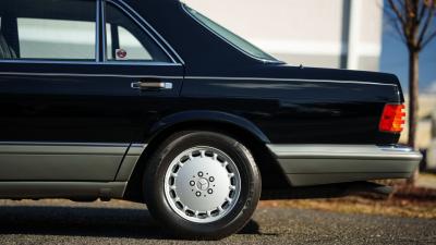 1988 Mercedes - Benz 560 SEL