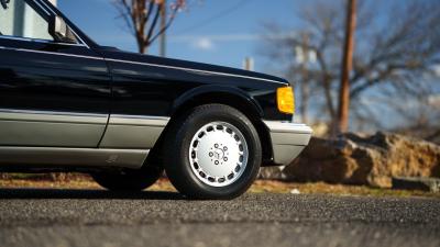 1988 Mercedes - Benz 560 SEL