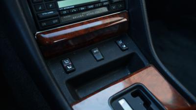 1988 Mercedes - Benz 560 SEL