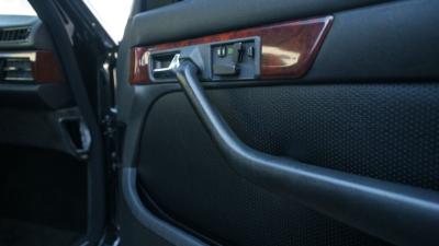 1988 Mercedes - Benz 560 SEL