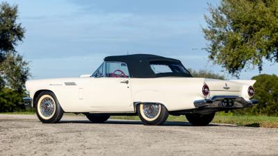 1957 Ford Thunderbird