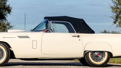 1957 Ford Thunderbird
