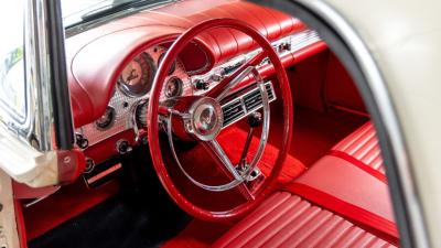 1957 Ford Thunderbird