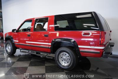 1999 Chevrolet Suburban 2500 4X4