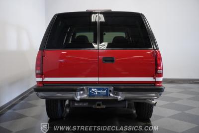 1999 Chevrolet Suburban 2500 4X4