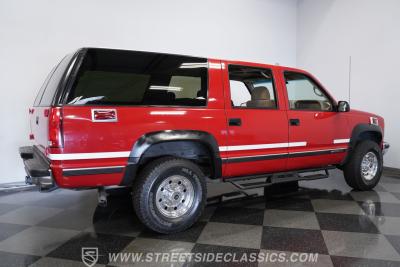 1999 Chevrolet Suburban 2500 4X4
