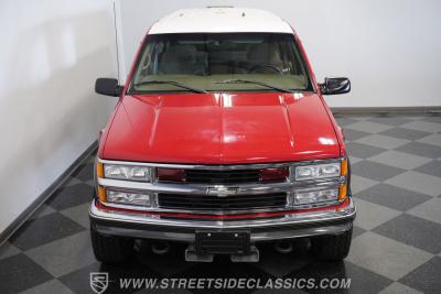 1999 Chevrolet Suburban 2500 4X4