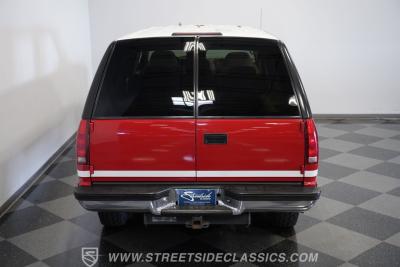 1999 Chevrolet Suburban 2500 4X4