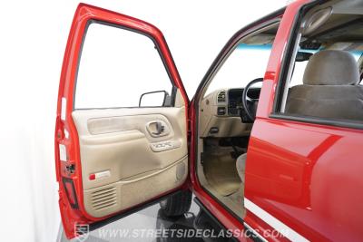 1999 Chevrolet Suburban 2500 4X4