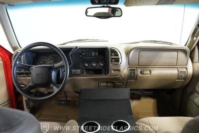 1999 Chevrolet Suburban 2500 4X4
