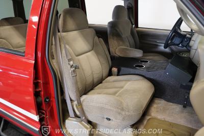 1999 Chevrolet Suburban 2500 4X4