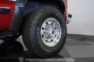 1999 Chevrolet Suburban 2500 4X4