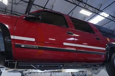 1999 Chevrolet Suburban 2500 4X4