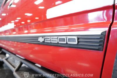 1999 Chevrolet Suburban 2500 4X4