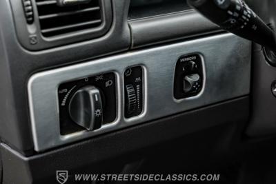 2002 Ford Thunderbird