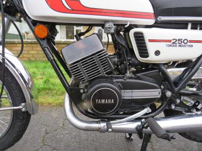1975 Yamaha RD250B