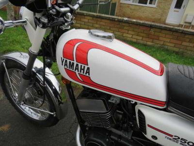 1975 Yamaha RD250B