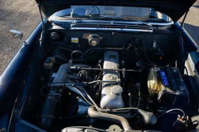 1966 Mercedes - Benz 220 SE Fintail