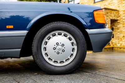 1986 Mercedes - Benz 560 SEL