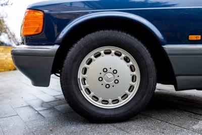 1986 Mercedes - Benz 560 SEL