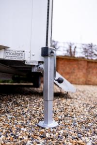 2018 Race Team Support Trailer/Mobile Workshop Year: 2018 Make: Race Team Support Trailer/Mobile Workshop Registration: n/a Chassis No: SA930673517214076 Odometer: n/a