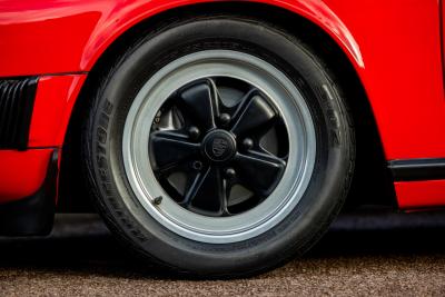 1989 Porsche 911 3.2 Carrera Sport