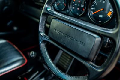 1989 Porsche 911 3.2 Carrera Sport