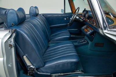1971 Mercedes - Benz 280 SE 3.5 CABRIOLET