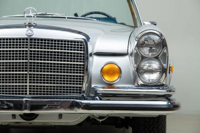 1971 Mercedes - Benz 280 SE 3.5 CABRIOLET