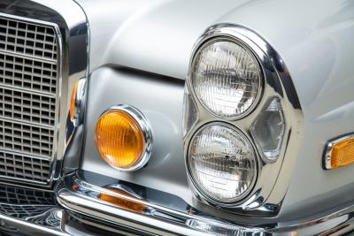 1971 Mercedes - Benz 280 SE 3.5 CABRIOLET