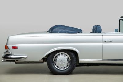 1971 Mercedes - Benz 280 SE 3.5 CABRIOLET