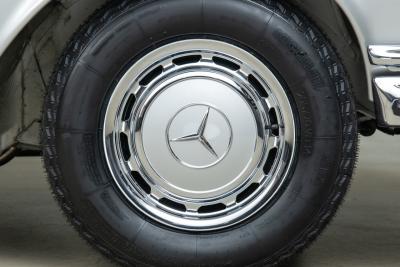 1971 Mercedes - Benz 280 SE 3.5 CABRIOLET