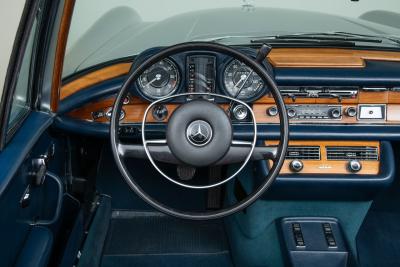 1971 Mercedes - Benz 280 SE 3.5 CABRIOLET