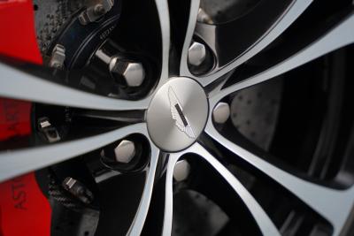 2018 Aston Martin V12 Vantage