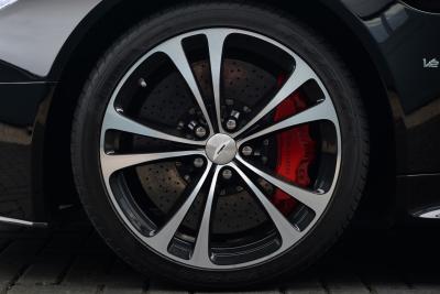 2018 Aston Martin V12 Vantage