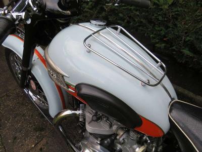 1959 Triumph T120 BONNEVILLE