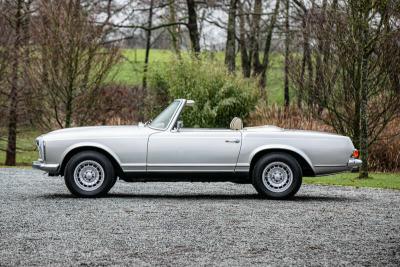 1969 Mercedes - Benz 280 SL Pagoda