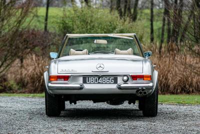 1969 Mercedes - Benz 280 SL Pagoda