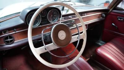 1966 Mercedes - Benz 250S