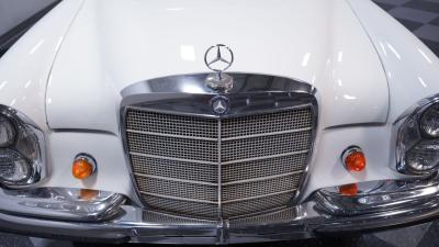 1966 Mercedes - Benz 250S