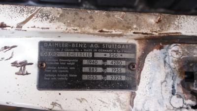 1966 Mercedes - Benz 250S