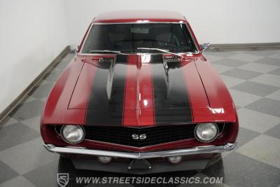 1969 Chevrolet Camaro SS Tribute Restomod