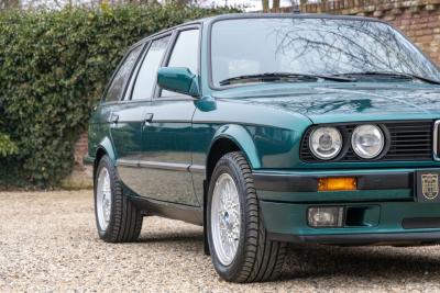 1993 BMW 316i Touring &ldquo;Design (Individual) Edition&rdquo; with 47.000 kms