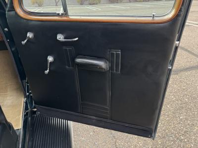 1940 Cadillac Model 9033