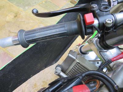 1985 HARRIS KAWASAKI RACE BIKE