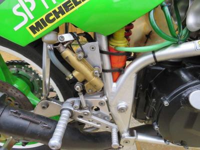 1985 HARRIS KAWASAKI RACE BIKE