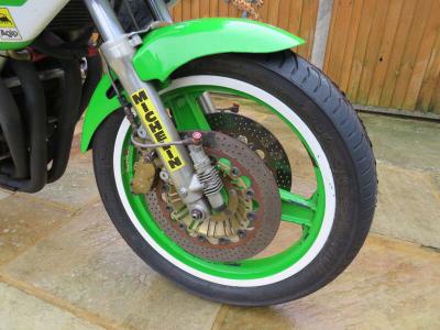 1985 HARRIS KAWASAKI RACE BIKE