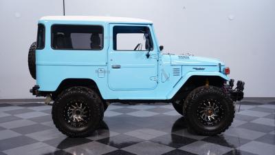 1976 Toyota Land Cruiser FJ40 Restomod
