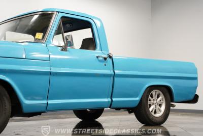1967 Ford F-100