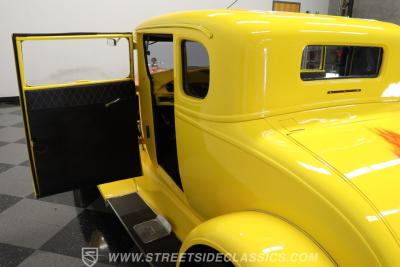 1929 Ford 5-Window Coupe